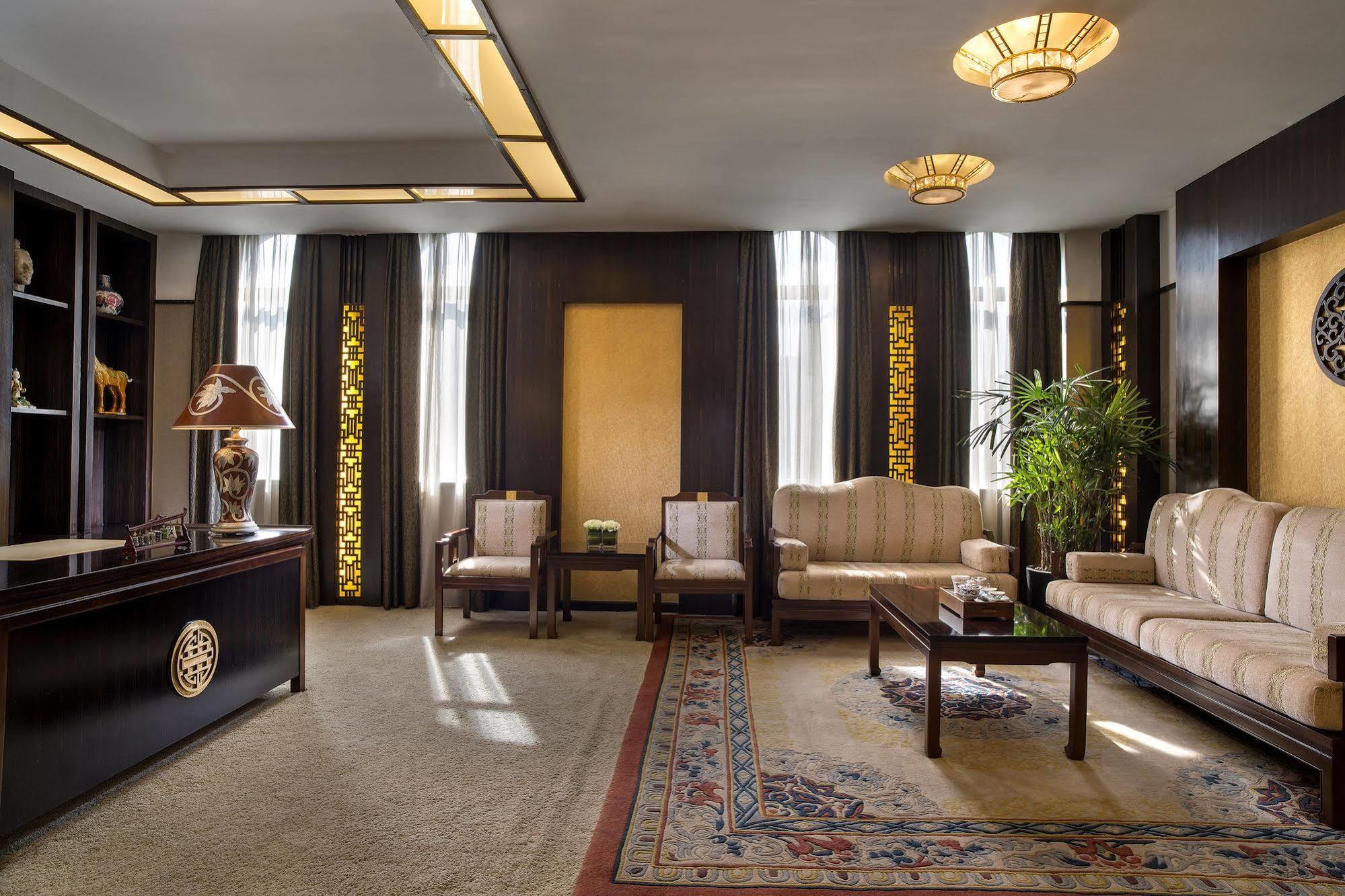 Grand Mercure Xian On Renmin Square Exterior photo